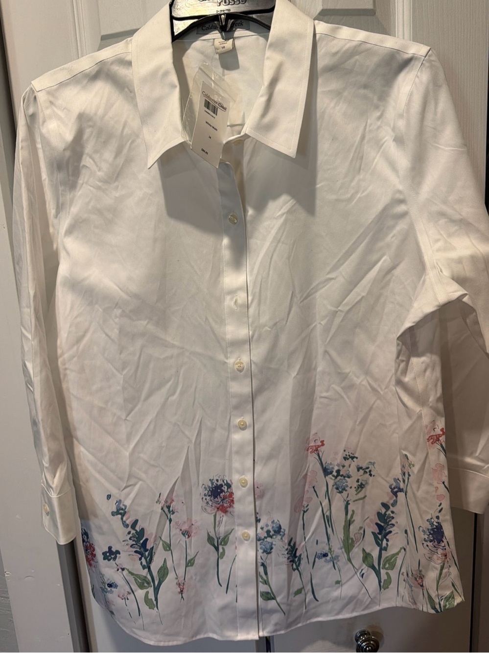 COLDWATER CREEK Women’s White Floral Hem Button-Up Shirt NEW